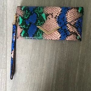 Aldo Wristlet